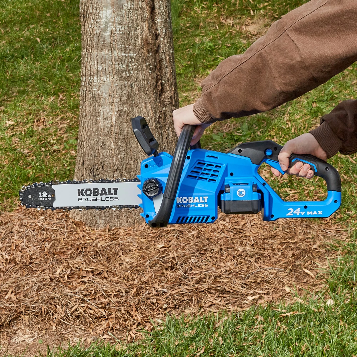 Hot Sale 😍 Kobalt Chainsaws & Pole Saws 24-Volt 12-in Brushless Cordless Electric Chainsaw 4 Ah (Battery & Charger Included) 🌟 2 Hot Sale 😍 Kobalt Chainsaws & Pole Saws 24-Volt 12-in Brushless Cordless Electric Chainsaw 4 Ah (Battery & Charger Included) 🌟 - Image 2