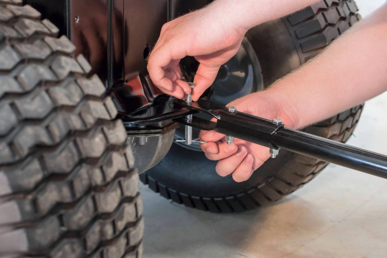 Top 10 🔥 Agri-Fab Spreaders & Sprayers Capacity Broadcast Tow-Behind Spreader 🤩 10 Top 10 🔥 Agri-Fab Spreaders & Sprayers Capacity Broadcast Tow-Behind Spreader 🤩 - Image 10